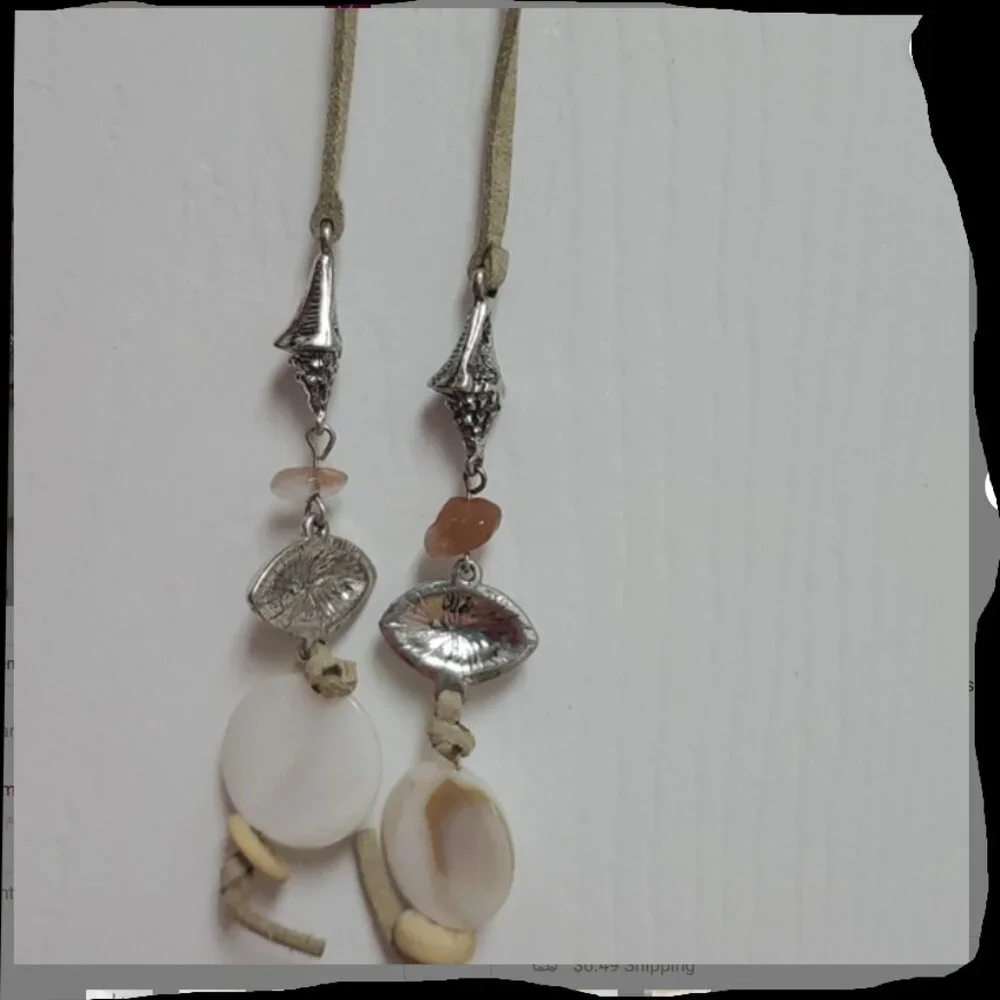 Free People “Treasure Dangles” – Mother of Pearl – Boho Luxe Earrings – Like New